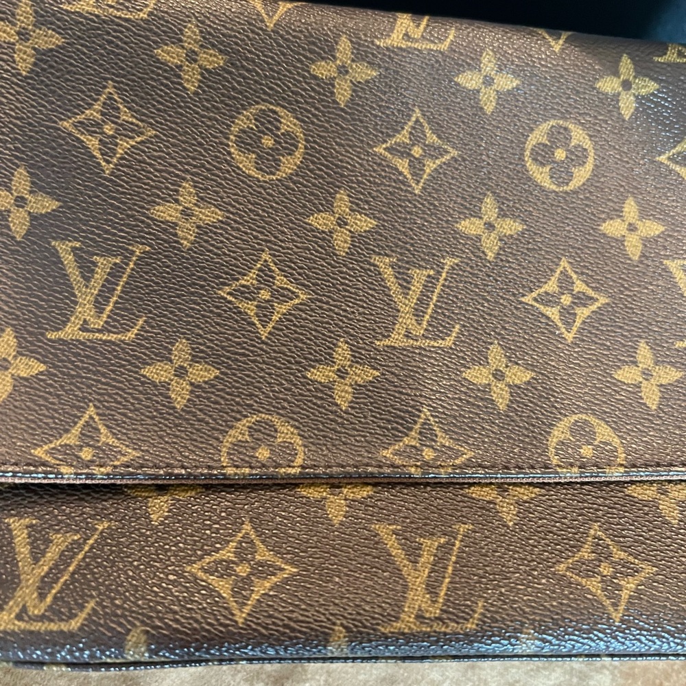 Vintage Louis Vuitton Monogram Printed Leather Shoulder Bag - Picture 11 of 17